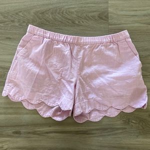 Lilac/light purple shorts